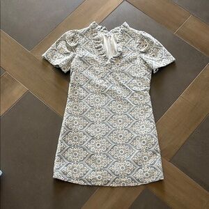 Black and White Sheath Mini Dress with Raglan Sleeves